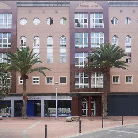 El Hogar Del Magec Las Palmas / Gran Canaria